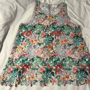 Cute inari cut out flower top .